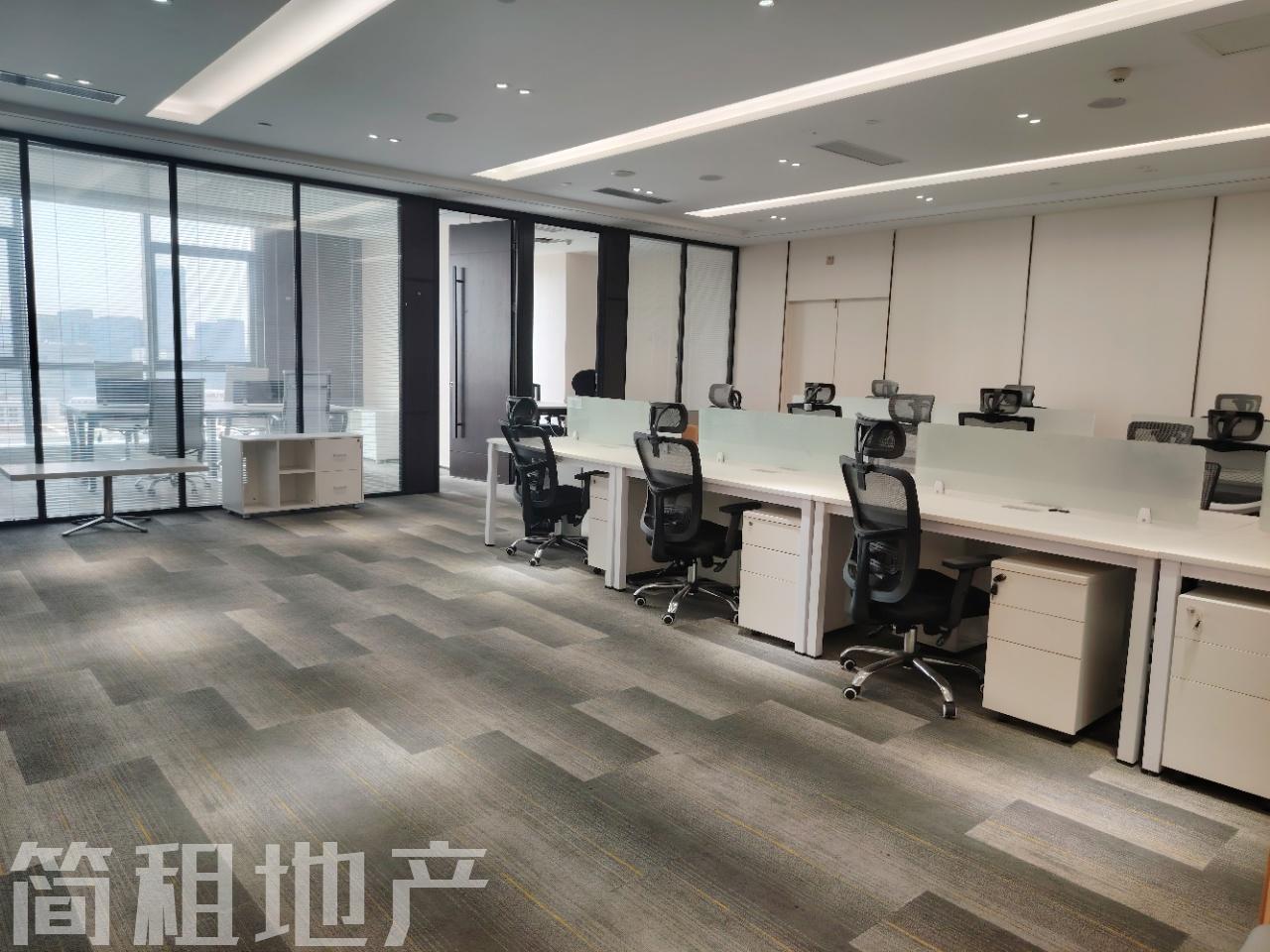 户型方正 4个隔间 带家具 双地铁 西北工业大学 