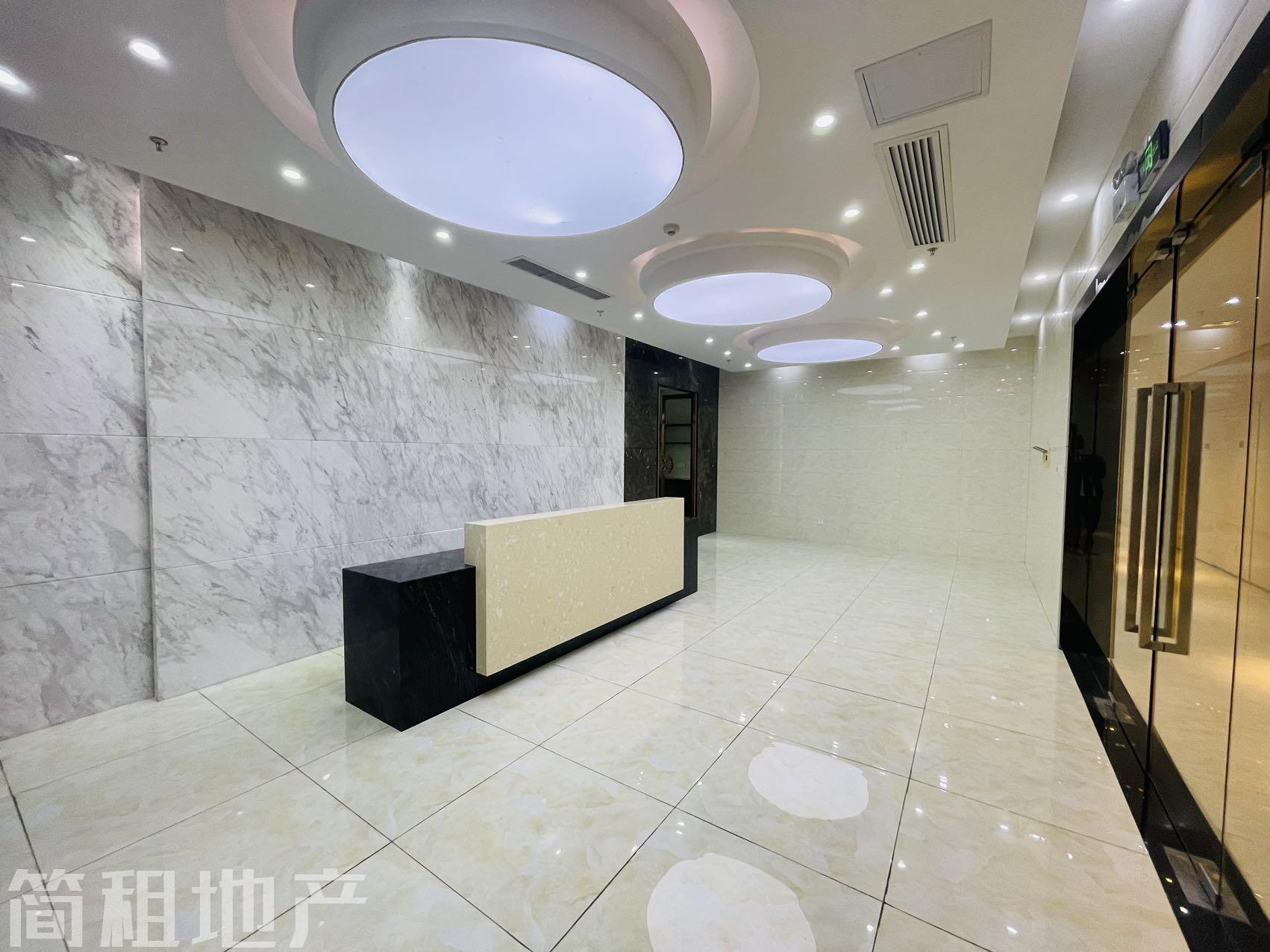 正电梯口 大前台 卓越后海中心 一手房东 24小时空调