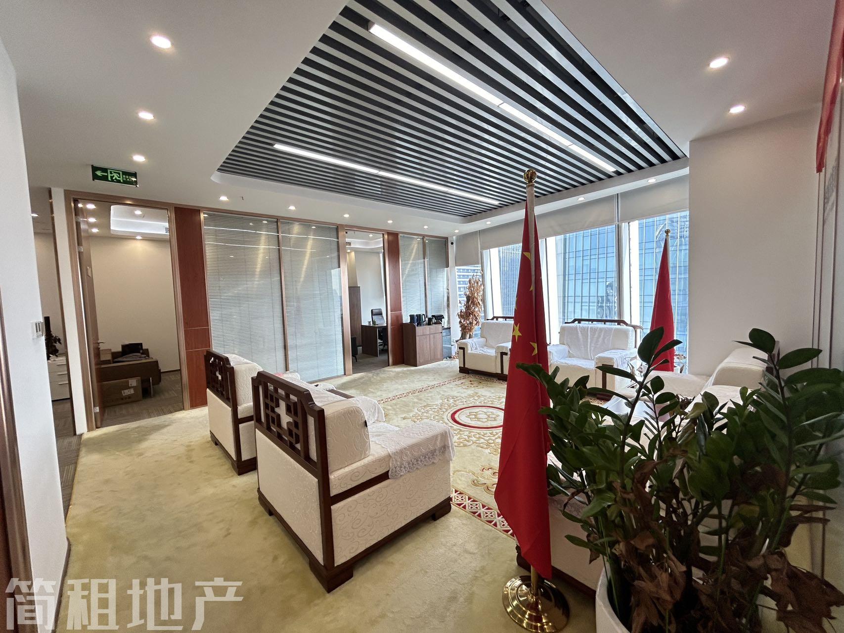 带家具 一手直租 房产证面积 卓越前海壹号 周边配套成熟_简租地产