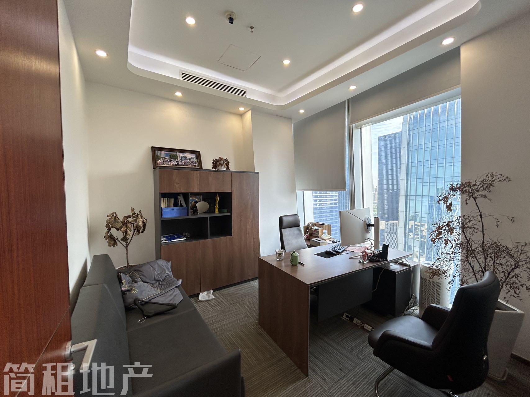 带家具 一手直租 房产证面积 卓越前海壹号 周边配套成熟_简租地产