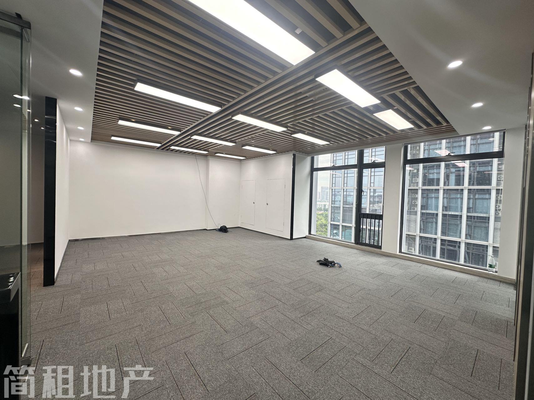 稻兴环球科创中心 精装177平 3+1格局 东南向 兴东地铁口