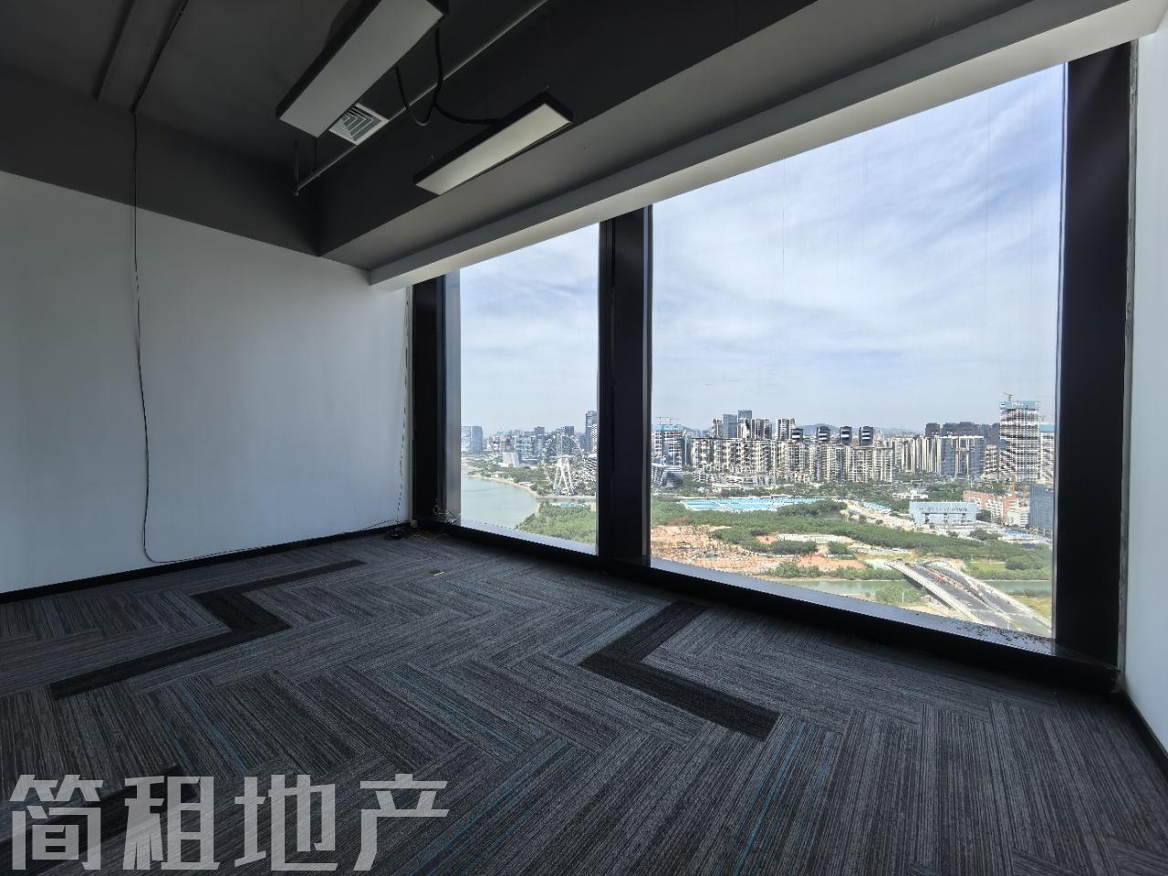 户型方正 大小均有 视野无遮挡 恒裕前海金融中心 空调24小时 一手