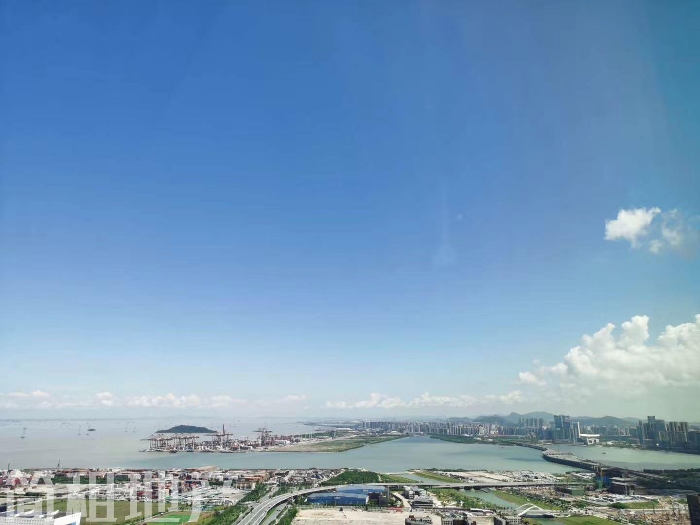 超高区 整层精装 一手房东 前海地标第一高楼 前海世茂大厦