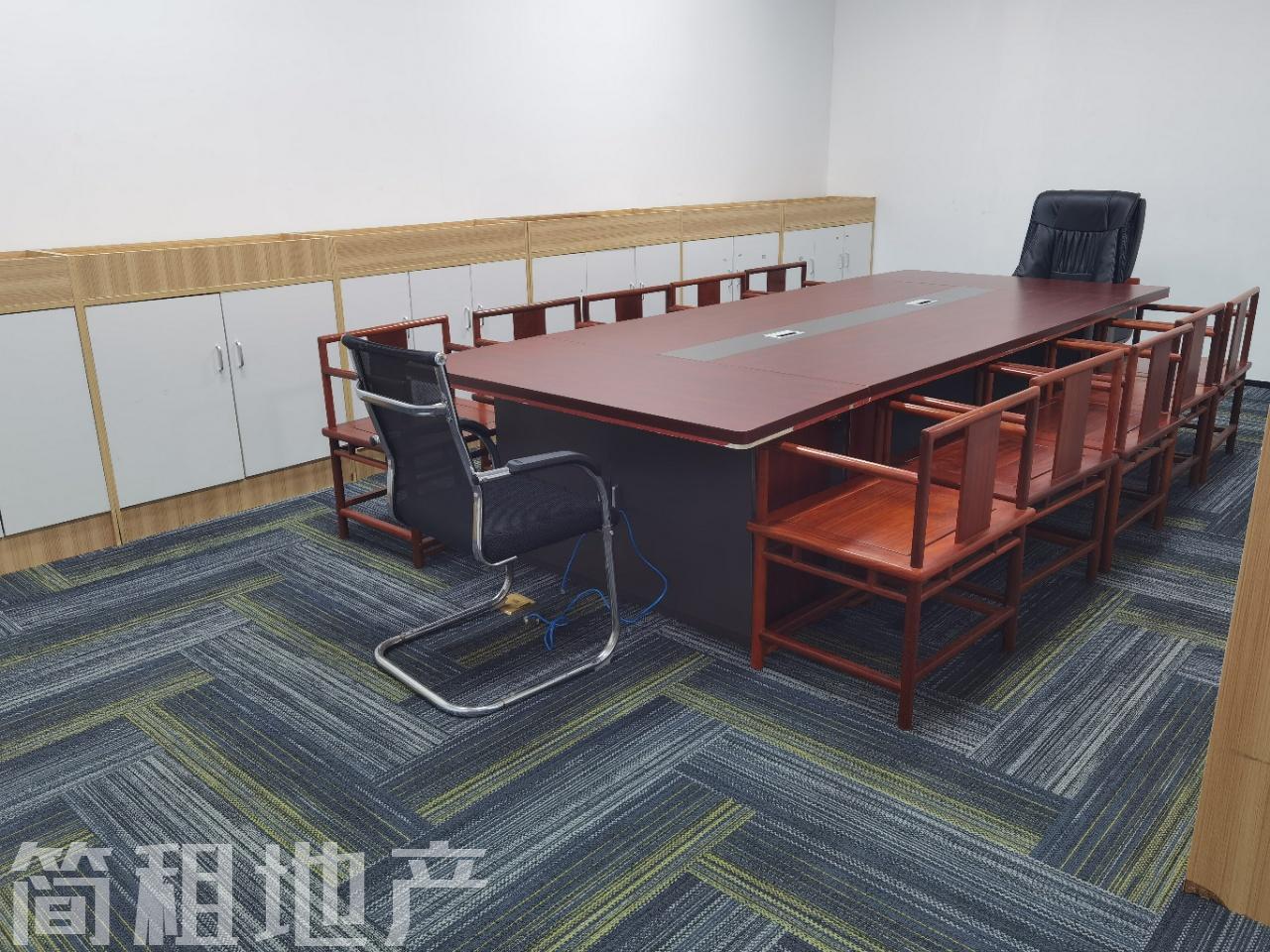 上李朗地铁口 左右云创谷精装隔间多 合适电商公司