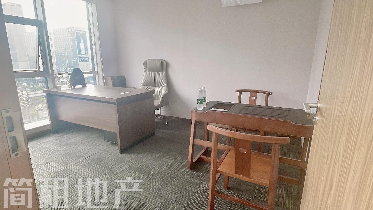 带部分家具 户型方正 采光好 中国凤凰大厦 空调自控