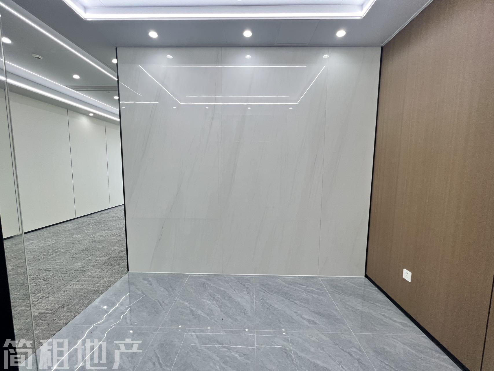 高区 前台大气 精装 国际金融科技城 周边配套成熟