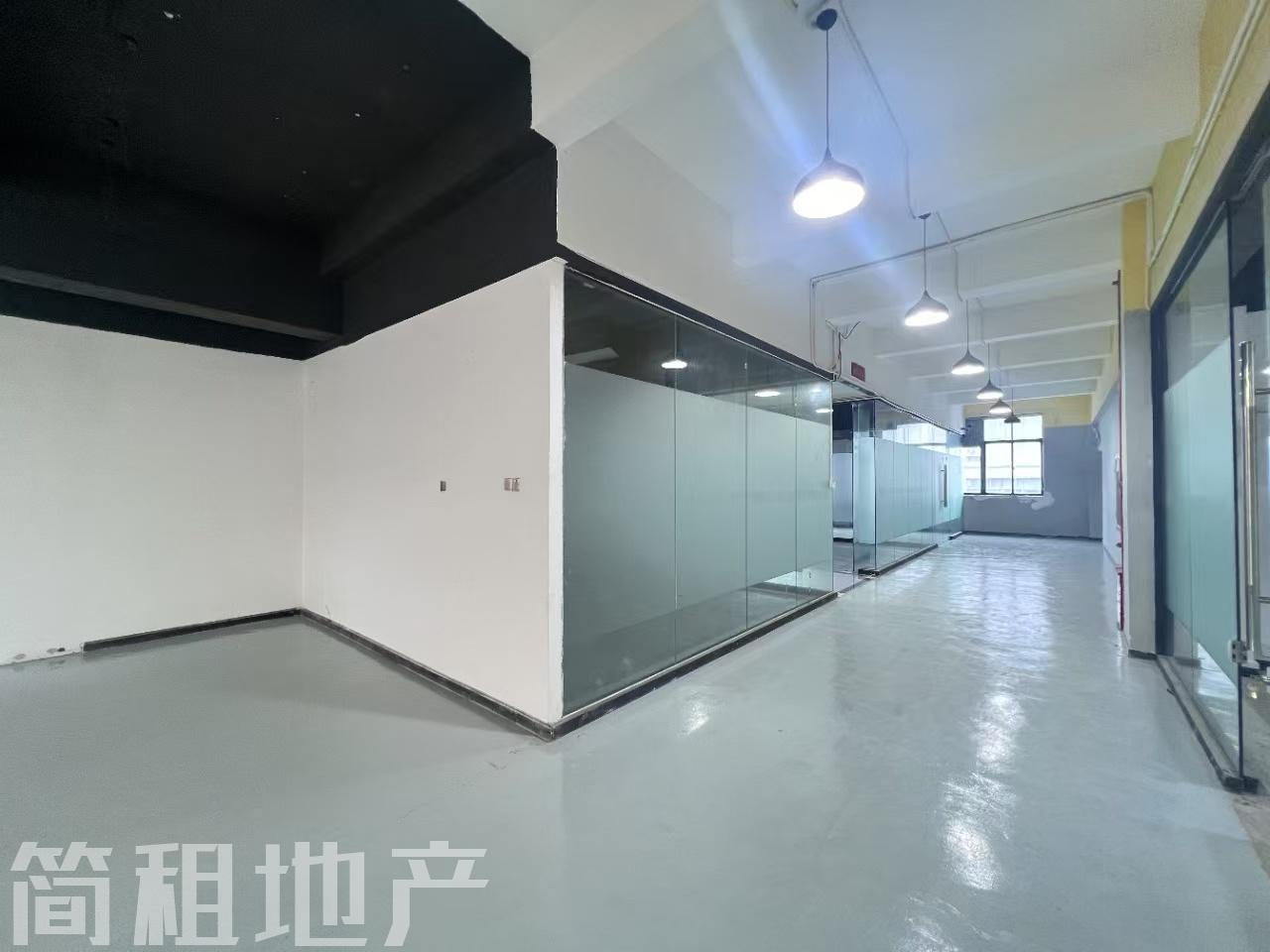 南山西丽 力合紫荆产业基地 精装480平 3+1 租金超实惠 