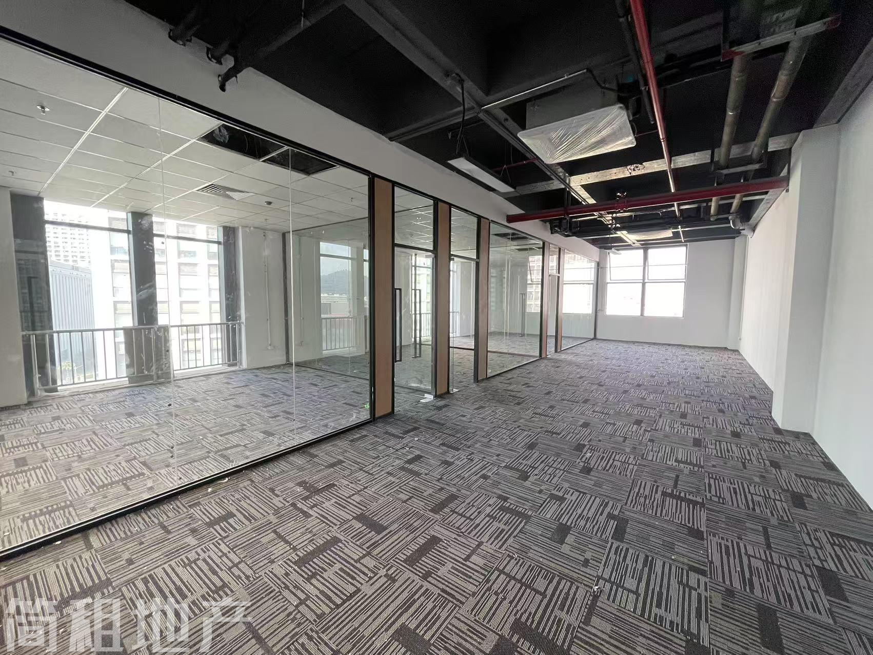 光明凤凰城 三环科技大厦 全新精装273平 3+1 可配家私