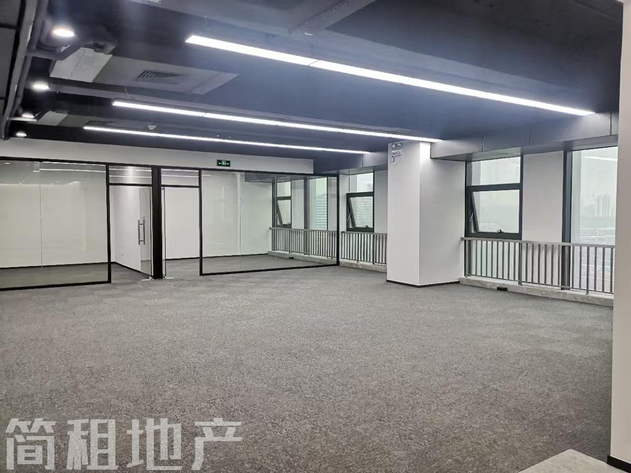光明区政府对面 展辰大厦 精装260平 3+1格局 带货梯 可办公 可轻生产