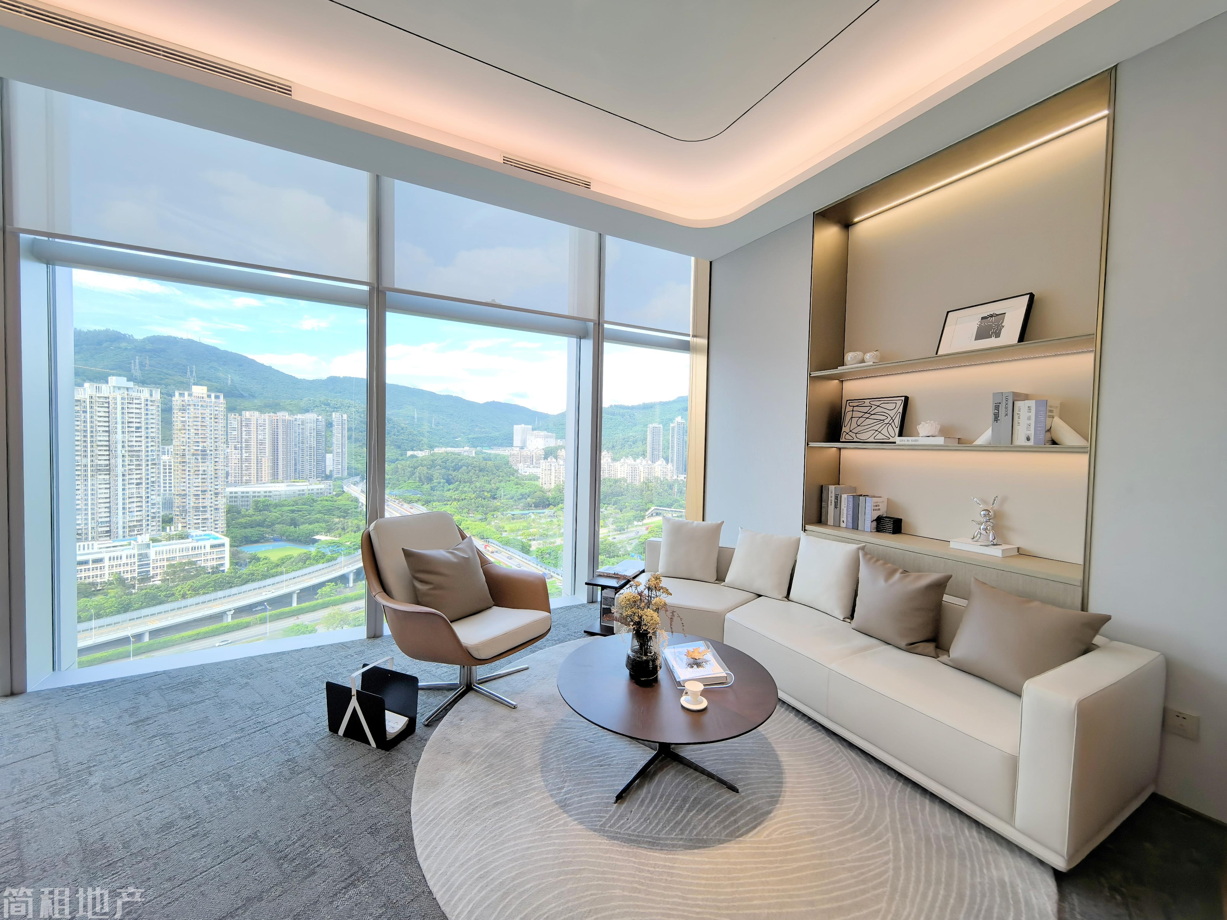 华侨城百万样板间出租 寰侨商务大厦豪装642平 电梯口带家私