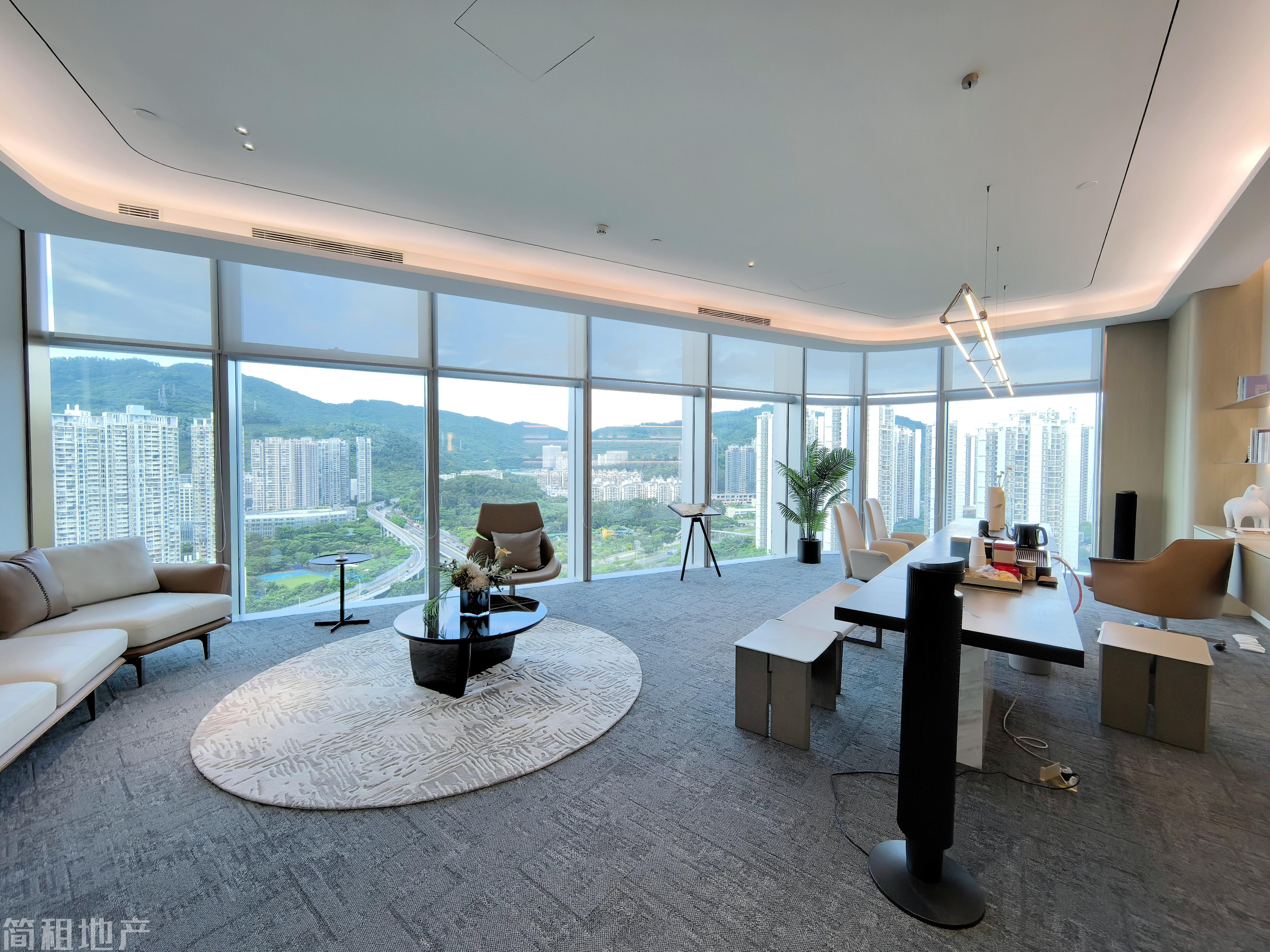 华侨城百万样板间出租 寰侨商务大厦豪装642平 电梯口带家私