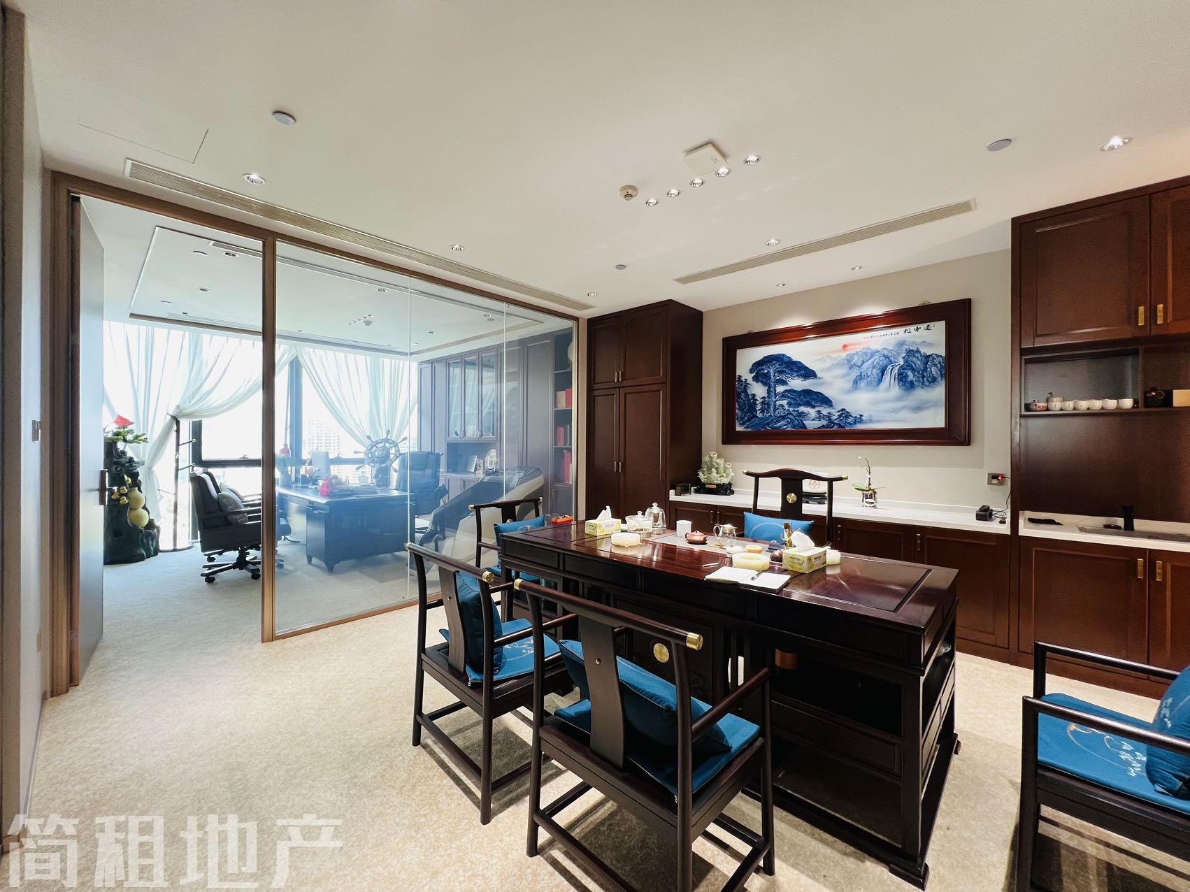 整层 精装 带阳台 21个隔间 澳特科兴科学园