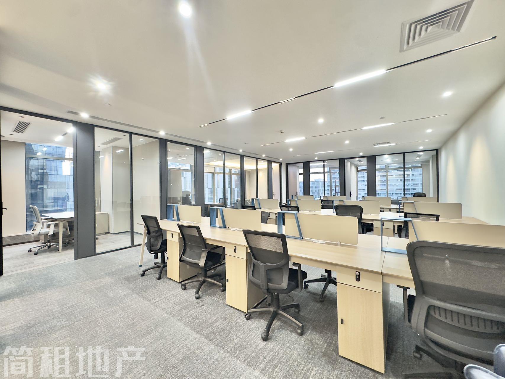 正电梯口 全套家具 隔间 楼下就是地铁 豪威科技大厦