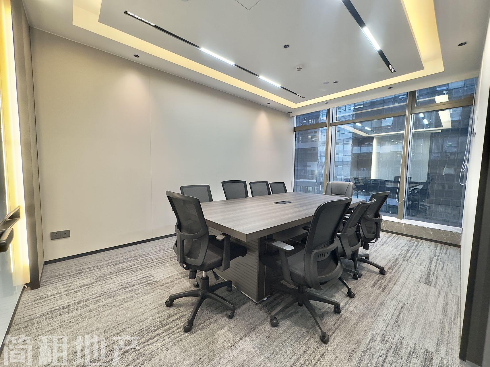 正电梯口 全套家具 隔间 楼下就是地铁 豪威科技大厦