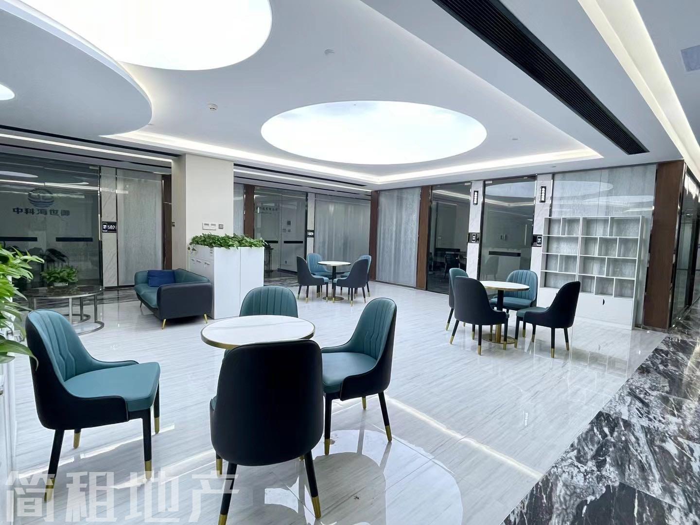 1年送2个月免租期 大小均有 一手房产证面积 带家具大族创新大厦