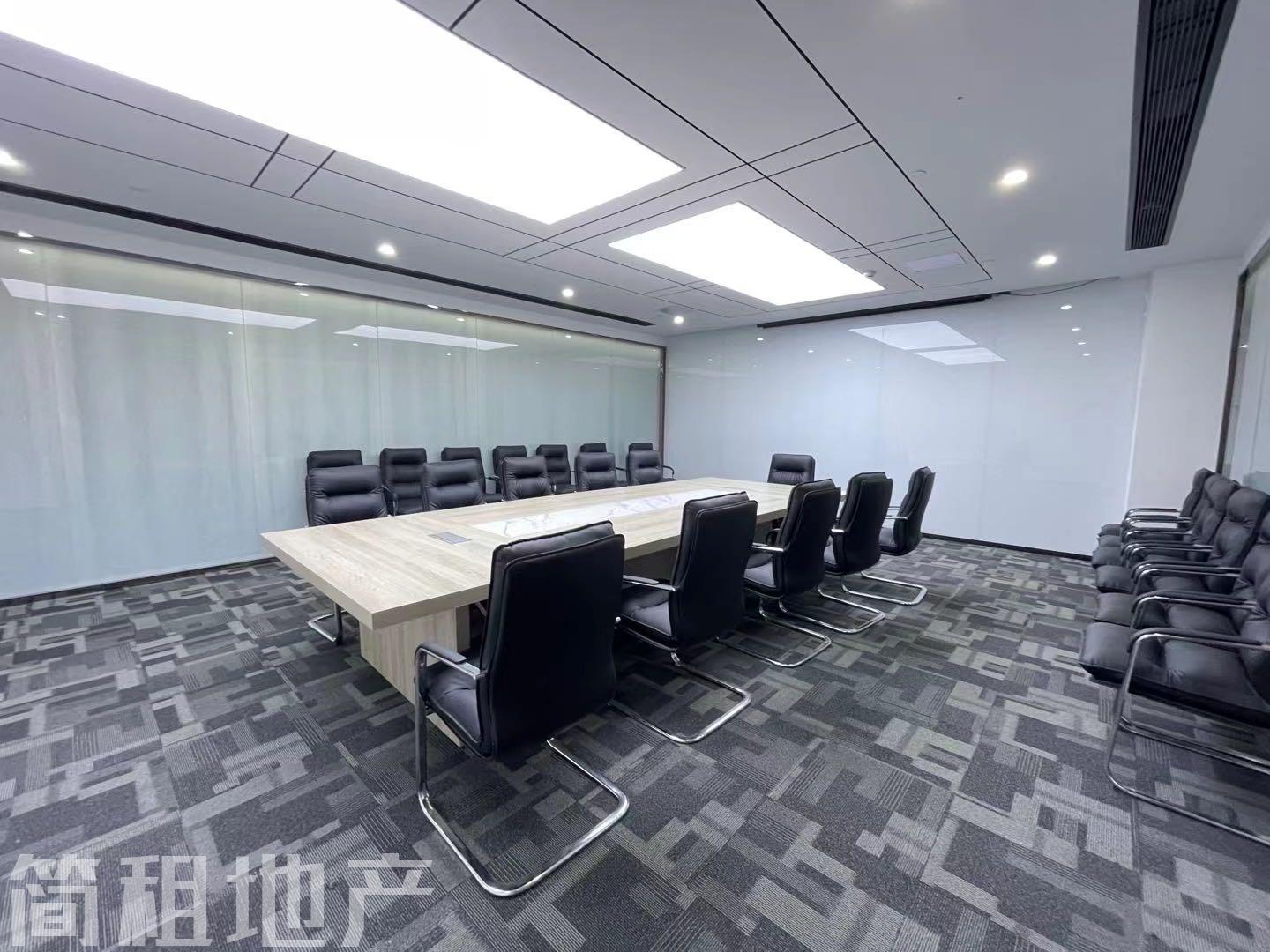 1年送2个月免租期 大小均有 一手房产证面积 带家具大族创新大厦