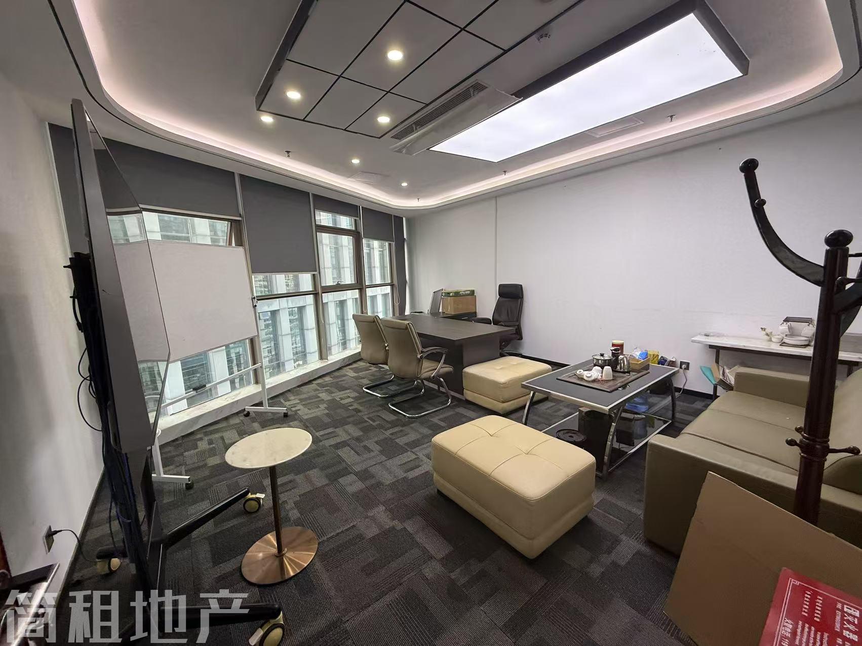 不管面积大小 统统三个月免租 大小均有 配齐家具 要客不要房