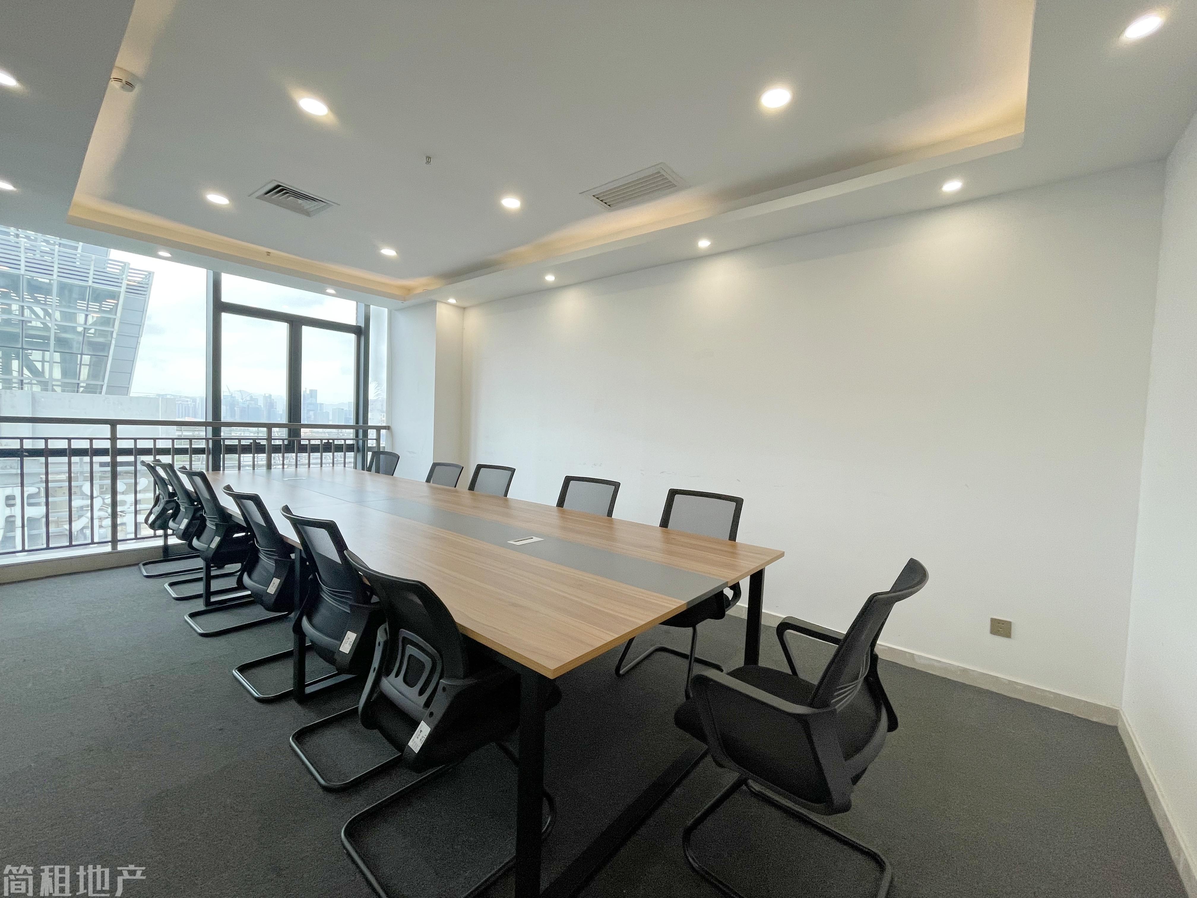 近地铁 精装带家具 大小均有 健兴科技大厦