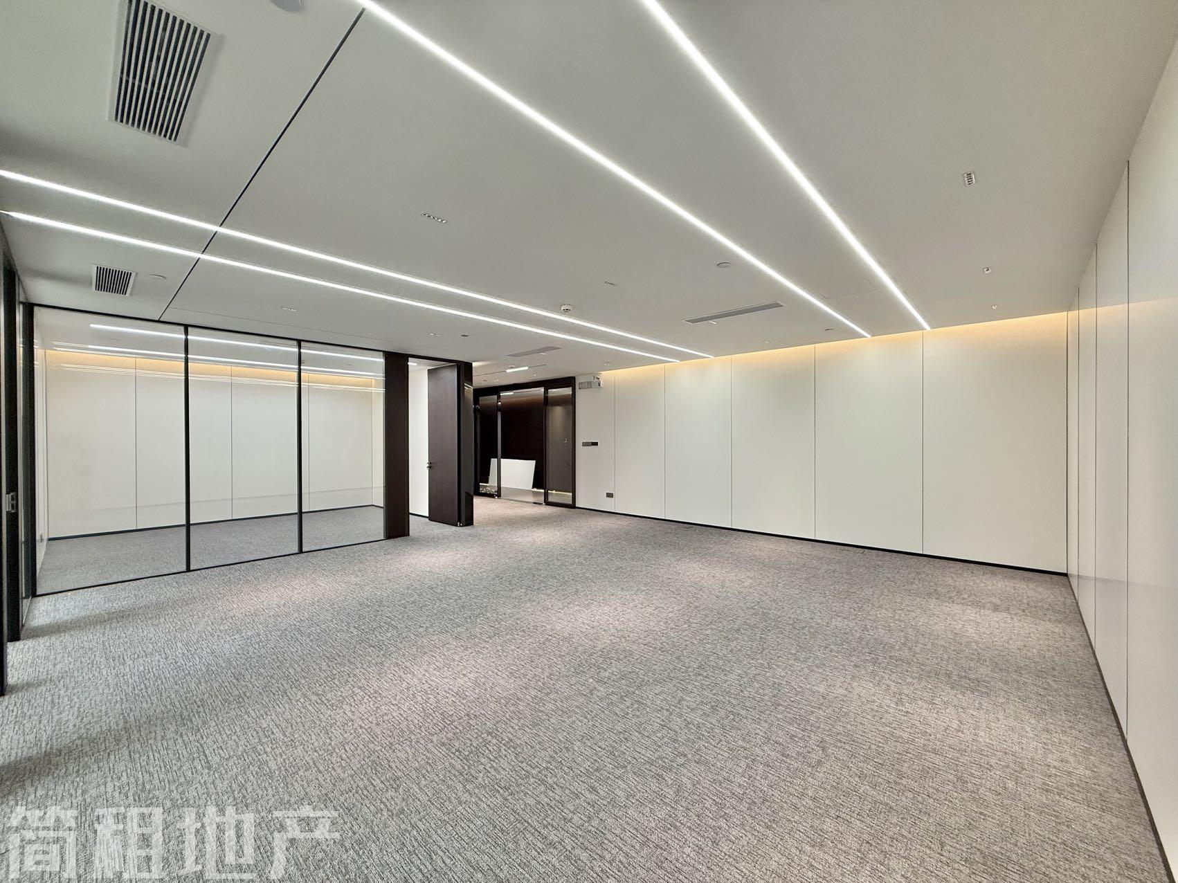 9号线深大南地铁口 芒果网大厦精装3+1带家私出租