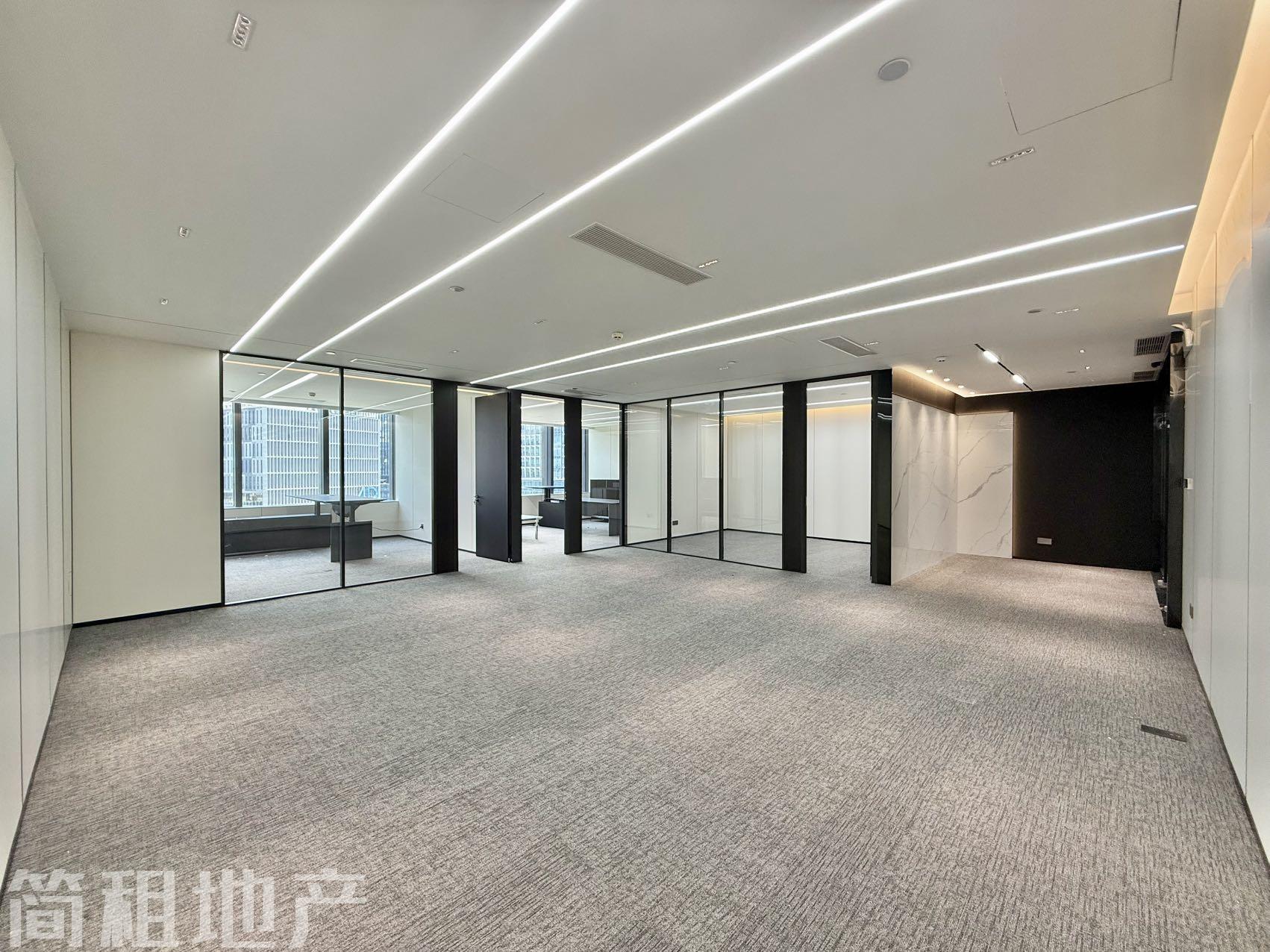 9号线深大南地铁口 芒果网大厦精装3+1带家私出租