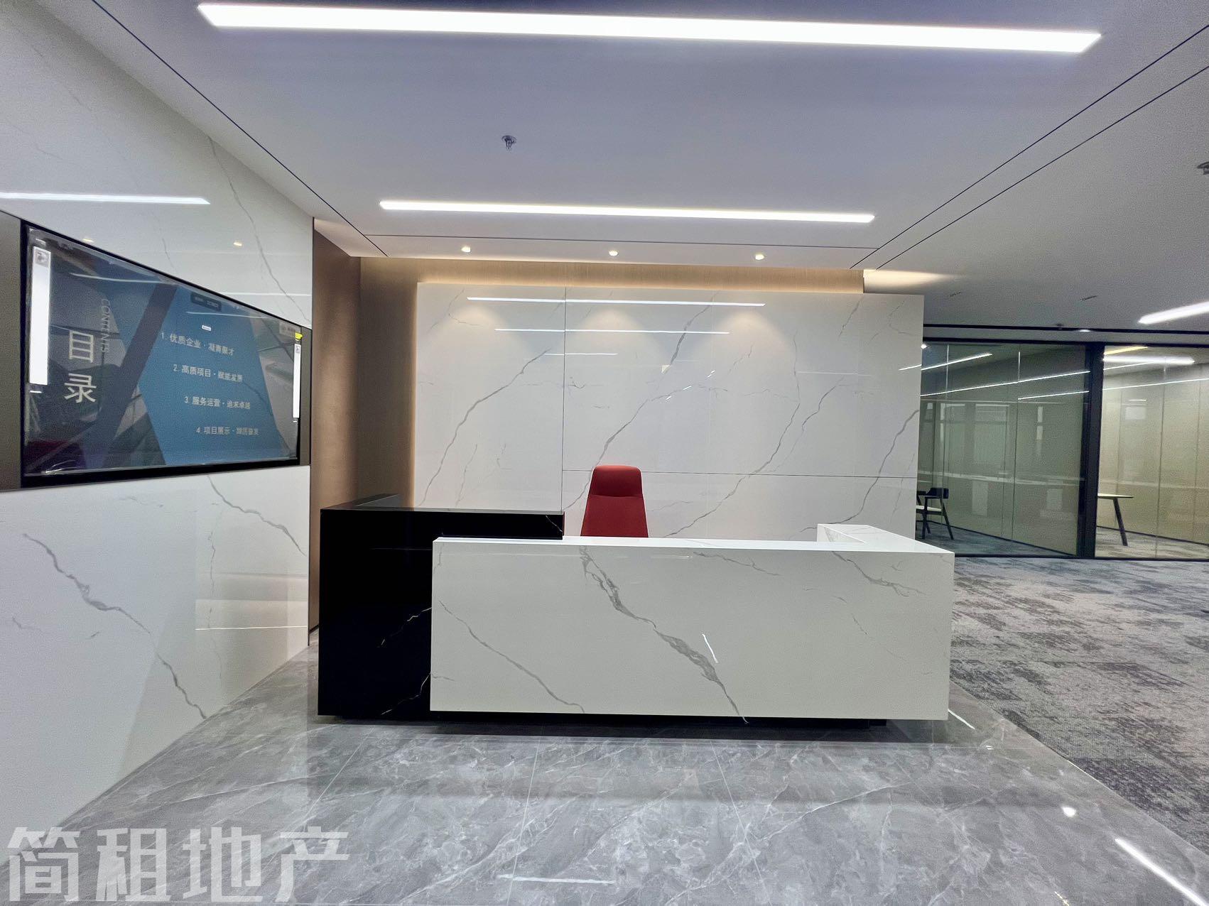 三面采光 迅雷科技大厦轻奢风装修 带家私楼下就是地铁口