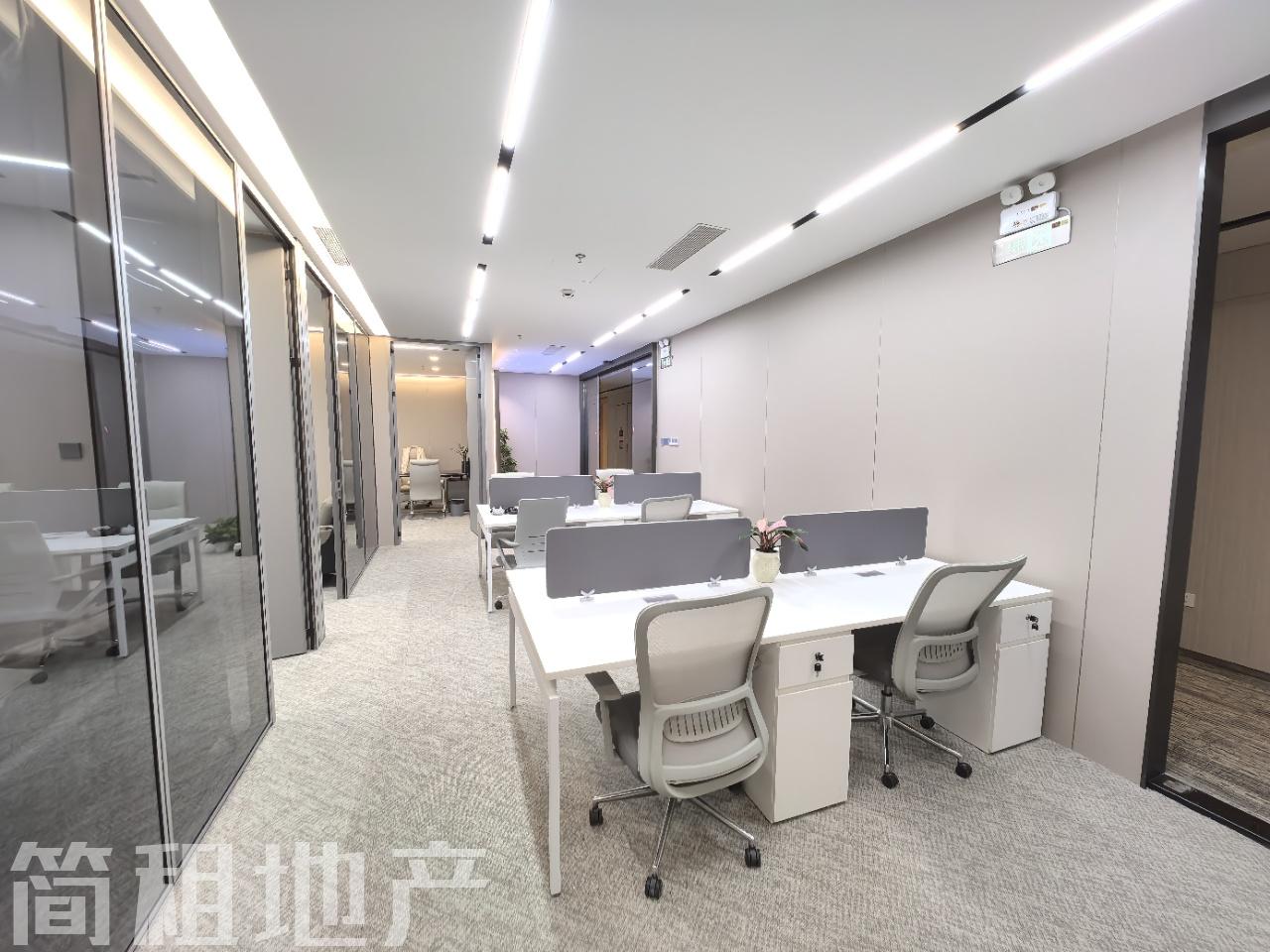 带LED显示屏 中洲控股中心豪装带全套家私