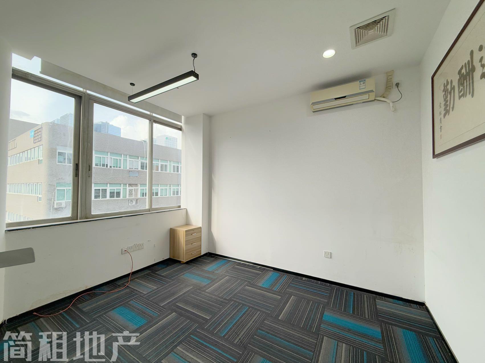  深大双地铁口 麻雀岭工业区5+1格局 业主直租使用率7成